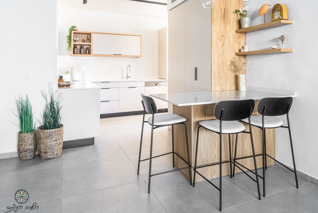 Nitzan Ben Moshe / Bloch 12, Ramat Gan